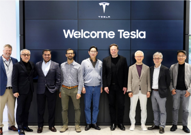 Маск заявил о сделке Tesla с Samsung на $16,5 млрд для поставки полупроводников