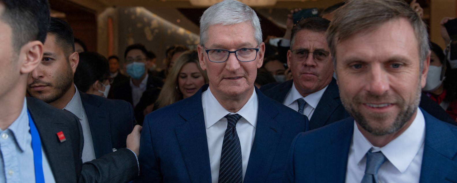 Акции Intel взлетели на слухах о союзе с Apple и TSMC