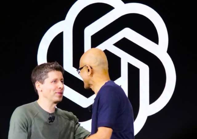 Microsoft +4% после сделки с OpenAI на $135 млрд