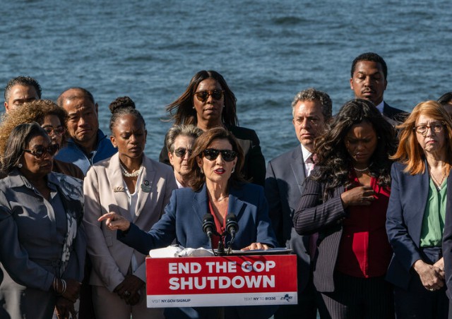 Шатдаун сорвал публикацию данных по рынку труда США