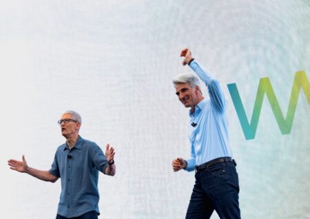 Apple меняет стратегию iPhone: три новые модели и отказ от ежегодного релиза