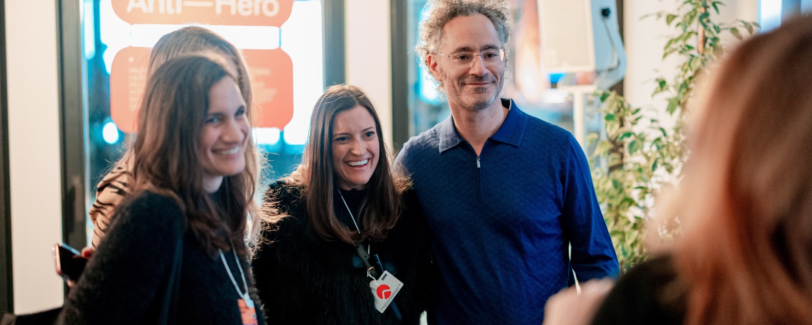 Palantir (PLTR): CEO заявляет о «заоблачном росте» благодаря ИИ