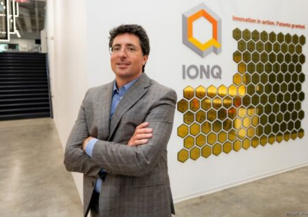 Amazon (AMZN) внезапно избавился от доли в IonQ (IONQ)