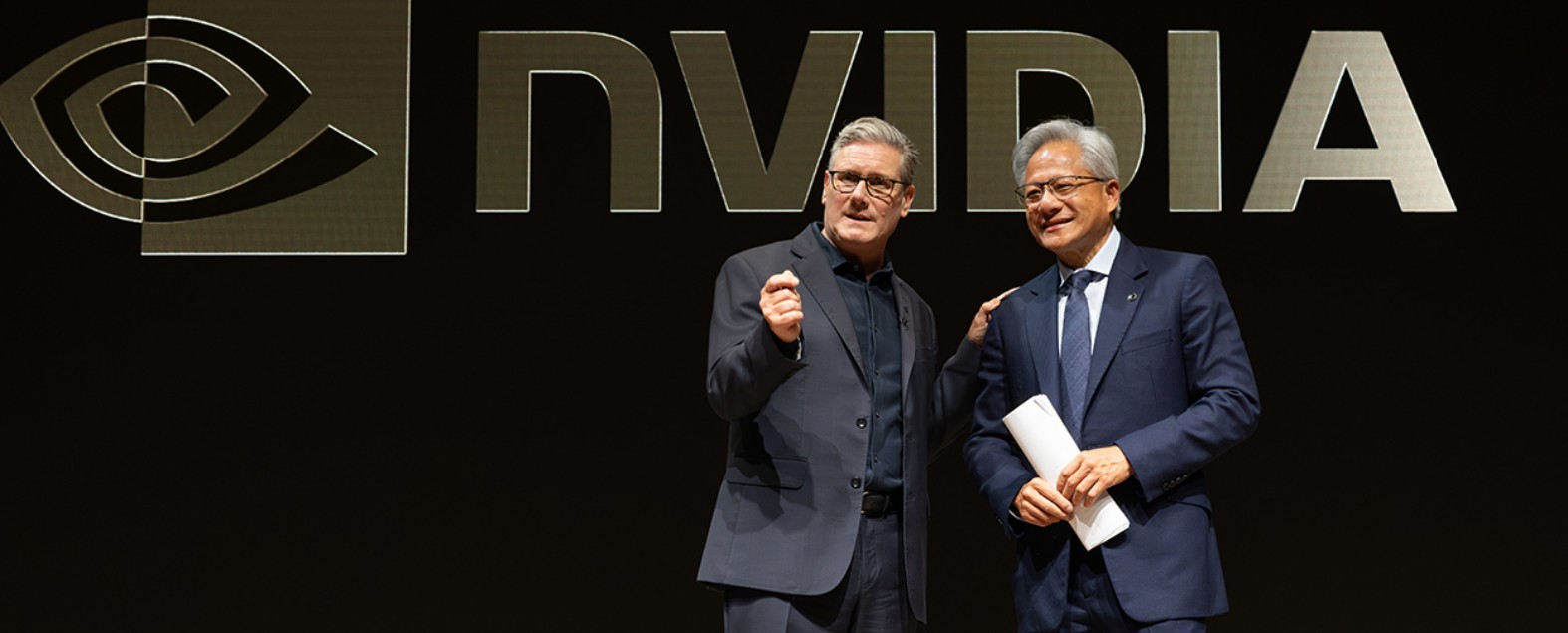 Администрация Трампа обсуждает допуск Nvidia (NVDA) к продаже H200‑чипов в Китай