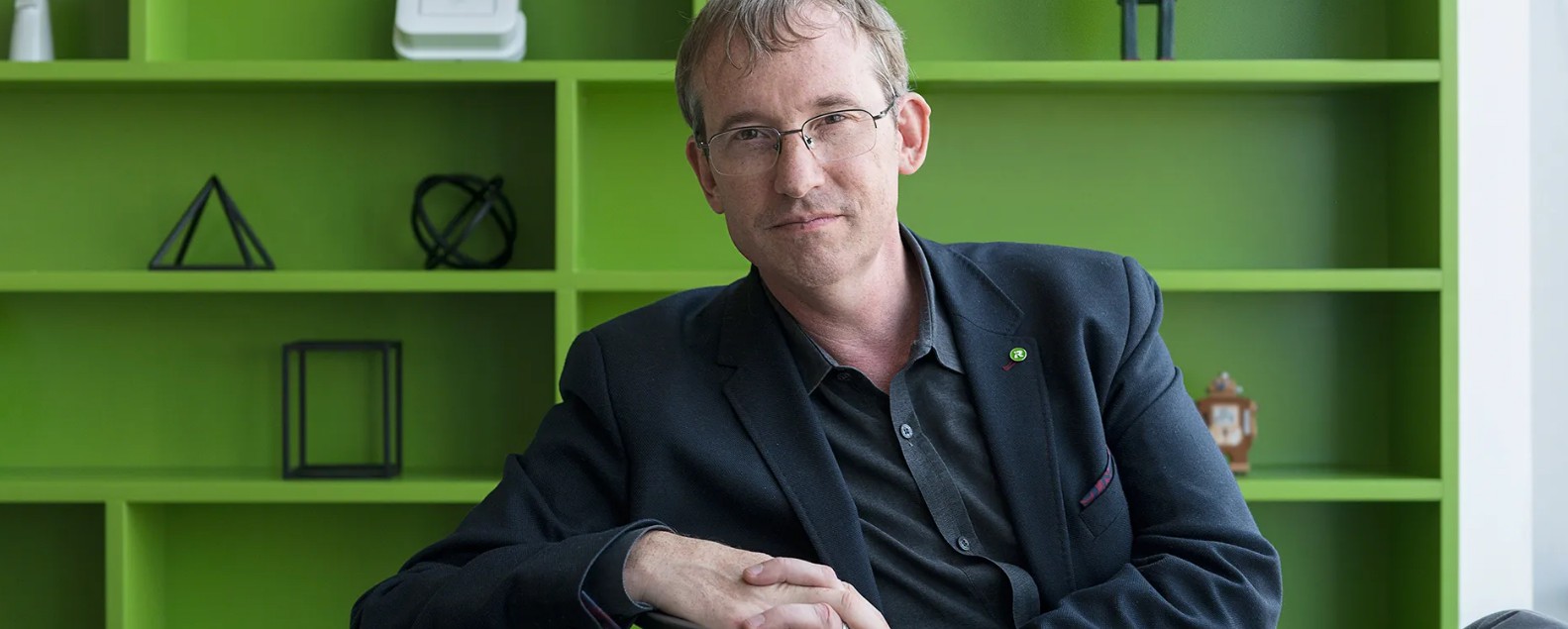 Слухи об указе Трампа по робототехнике взвинтили iRobot (IRBT) на 73%