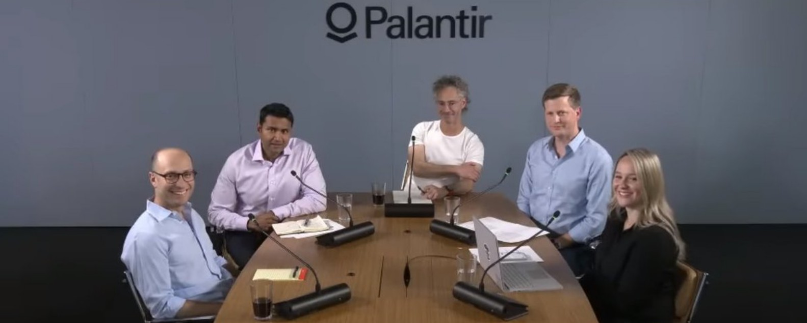 Безупречные отчеты закрепили Palantir в списке фаворитов на 2026 год