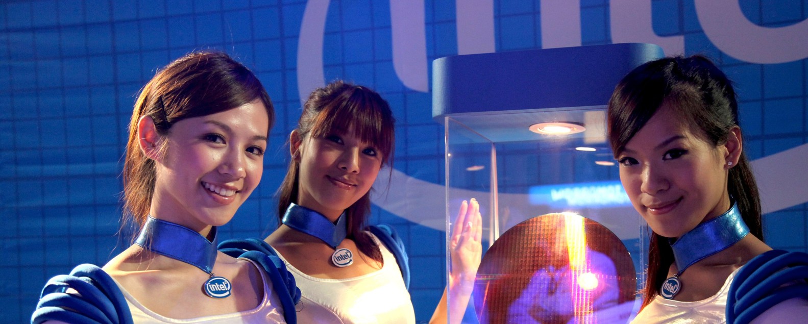 Intel (+10,19%) на слухах о крупном контракте с Apple