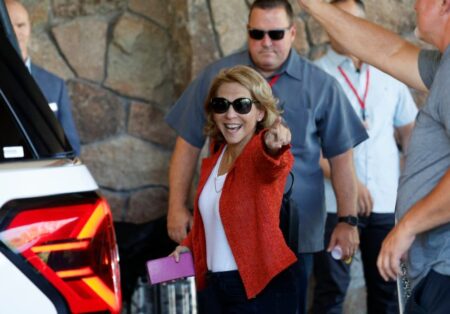 Война за WBD: Paramount запускает «враждебное» поглощение, Netflix падает