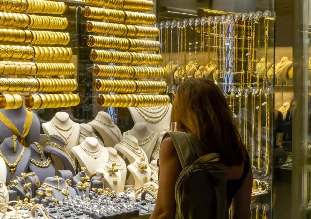 Золото ($4530) и серебро ($75) обновили исторические максимумы