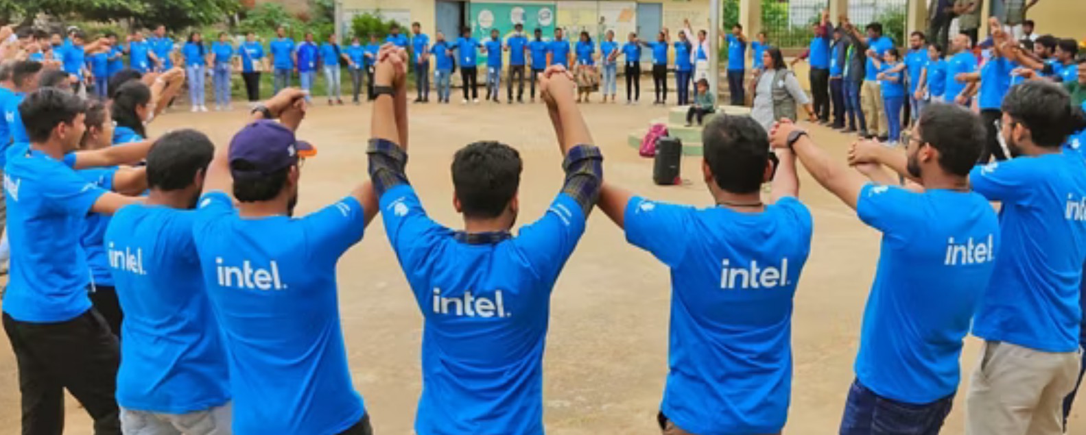 Intel (INTC) взлетел на 14% на слухах о контрактах с Nvidia (NVDA) и Apple (AAPL)