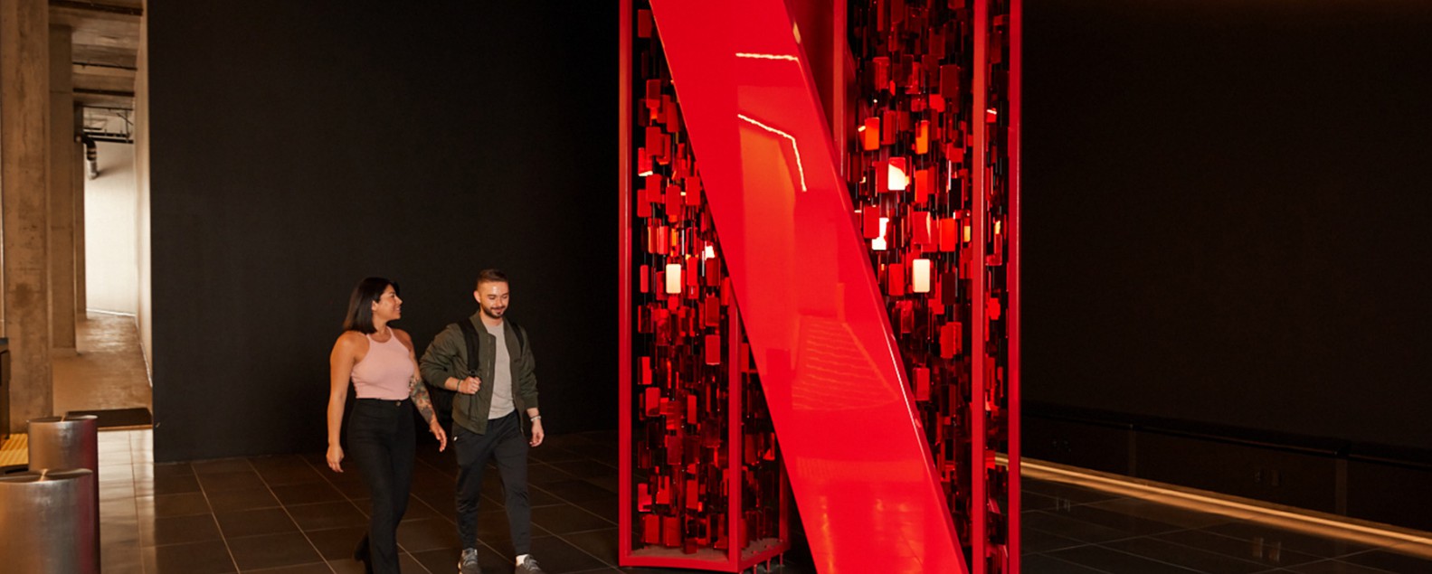 Акции Netflix (NFLX) падают из-за роста расходов на контент