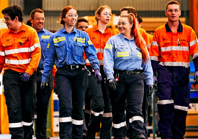 Amazon (AMZN) делает ставку на медь и ядерную энергию в сделке с Rio Tinto