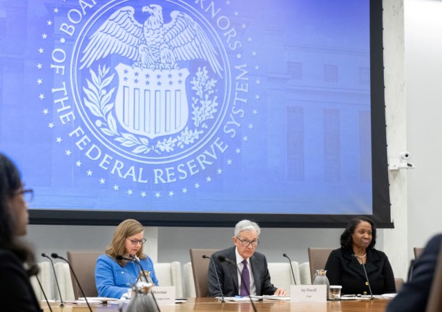 Рынок оценивает вероятность сохранения ставки ФРС в 97%