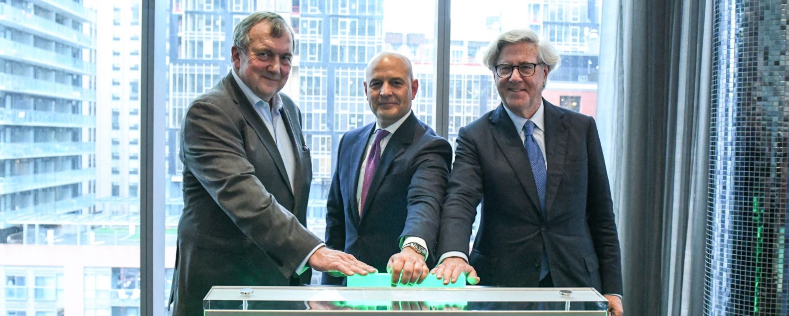 «Тарифная неопределенность» спровоцировала рост золота и серебра