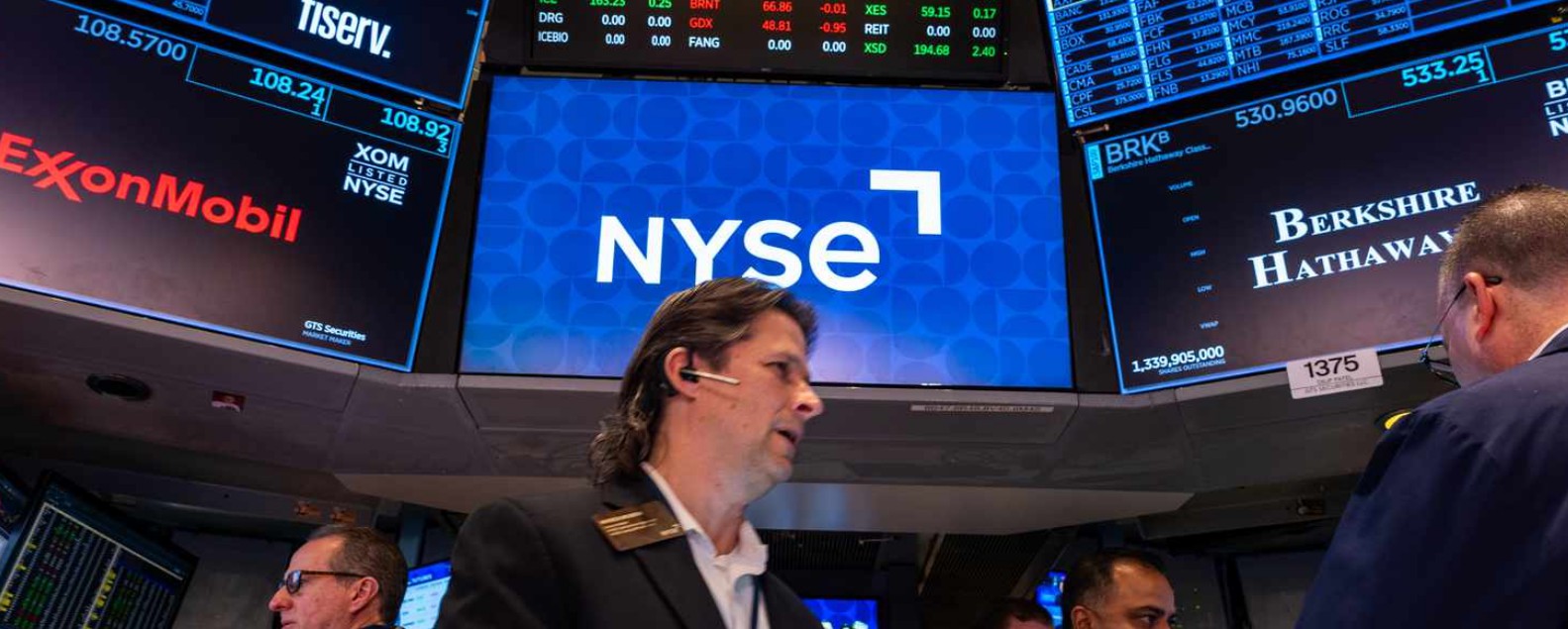 Dow рухнул на 670 пунктов на распродаже техов