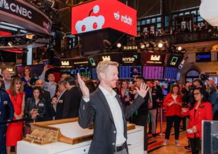 Reddit (RDDT) +4,58% на фоне взрывного роста прибыли на 244%