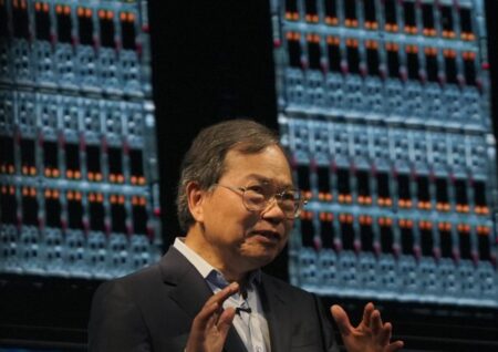 Рынок делает ставку на разворот Supermicro (SMCI)