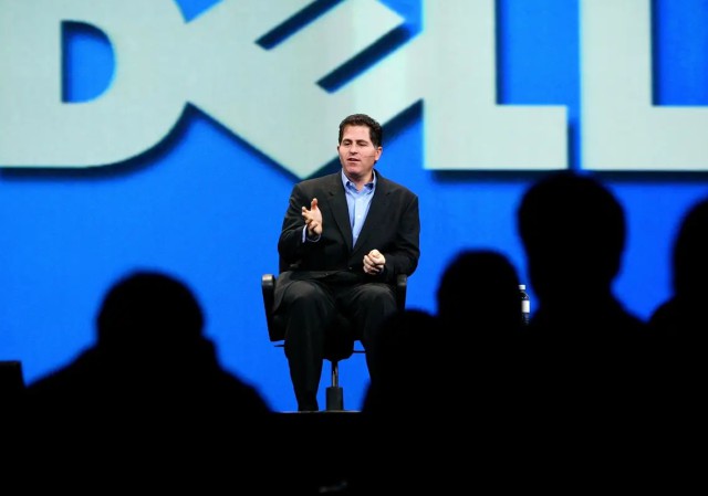 Успех ИИ-серверов обеспечил акциям Dell (DELL) рост +21,9%