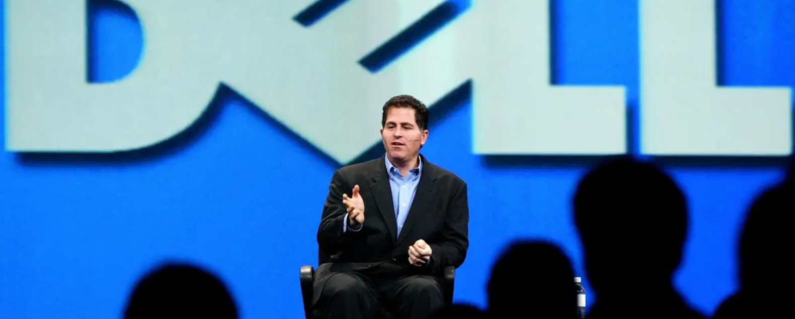 Успех ИИ-серверов обеспечил акциям Dell (DELL) рост +21,9%