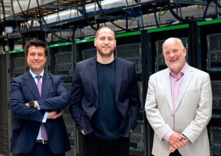 CoreWeave (CRWV) черпает энергию роста за счет «облачного» контракта с Meta (META)