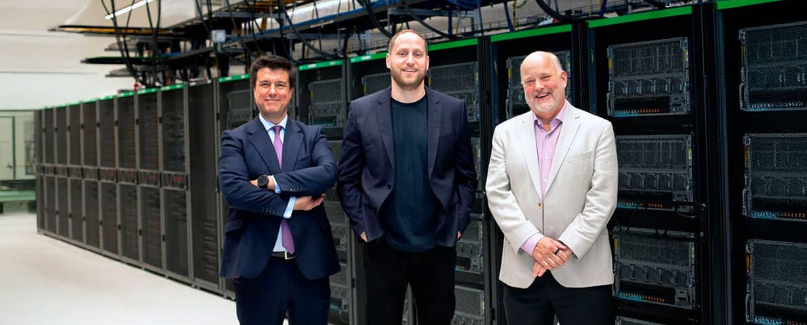 CoreWeave (CRWV) черпает энергию роста за счет «облачного» контракта с Meta (META)