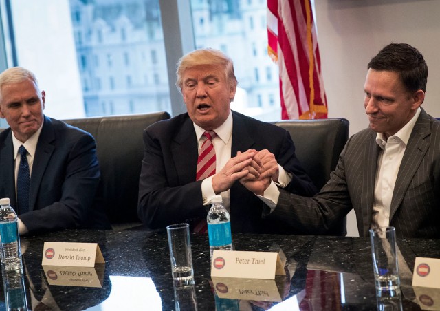 Публичная поддержка Трампа вернула акции Palantir (PLTR) к росту