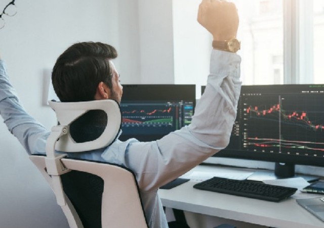 SEC отменяет правило PDT для частных трейдеров — Webull и Robinhood взлетели вверх