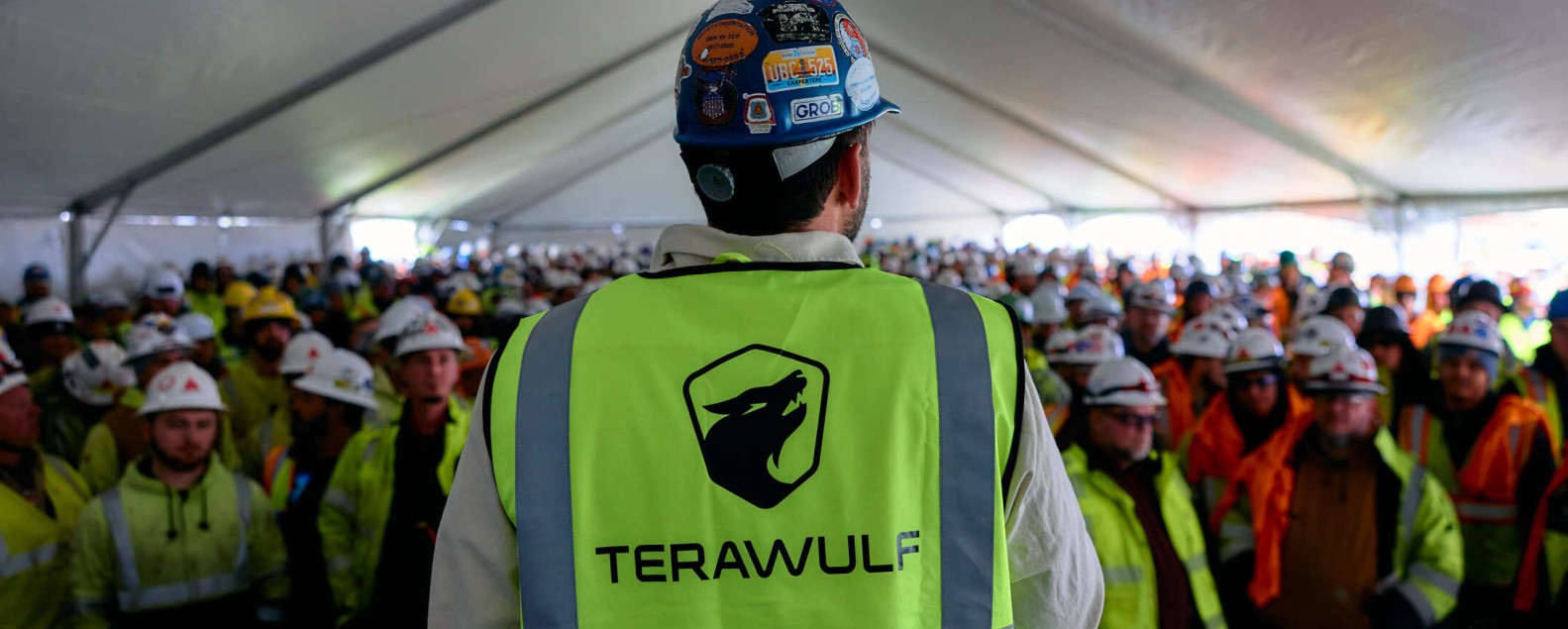 Сделка с Anthropic превратила криптомайнера TeraWulf (WULF) в ИИ-фаворита