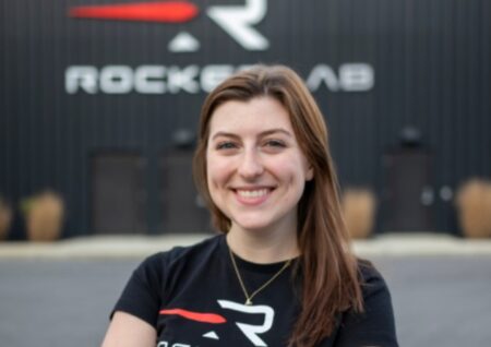 Кэти Вуд вложила $23,4 млн в конкурента SpaceX