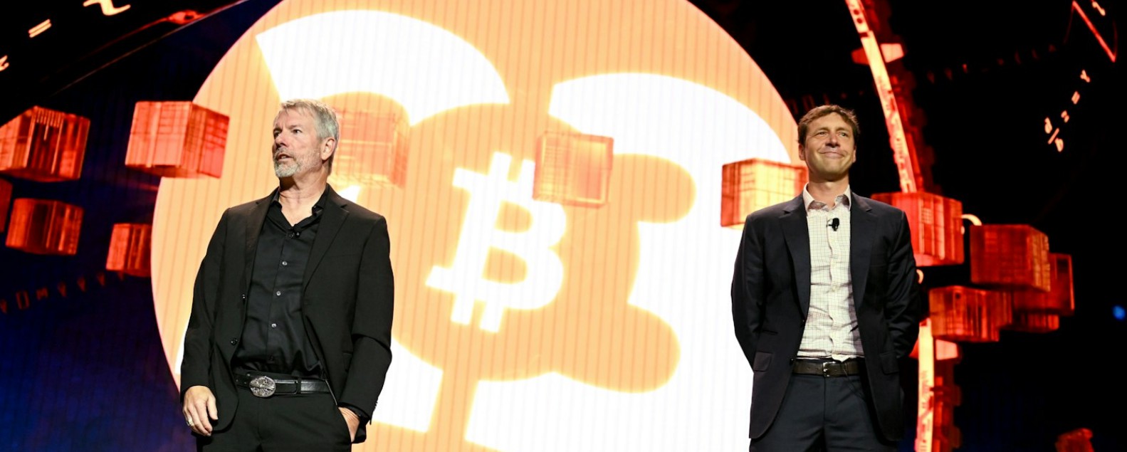 Биткоин обошел акции и золото – следующая цель $90 000?
