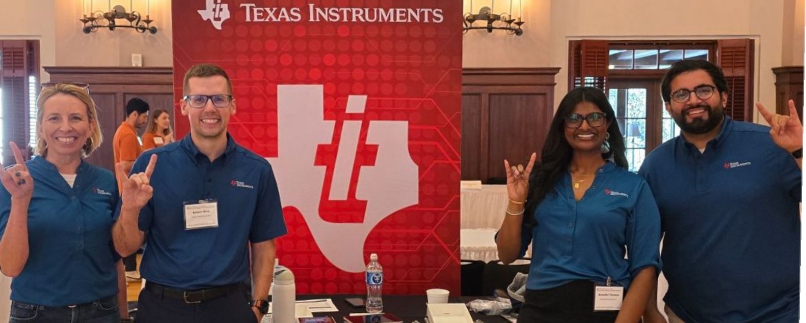 Texas Instruments (TXN) собрал больше 10 повышений таргета
